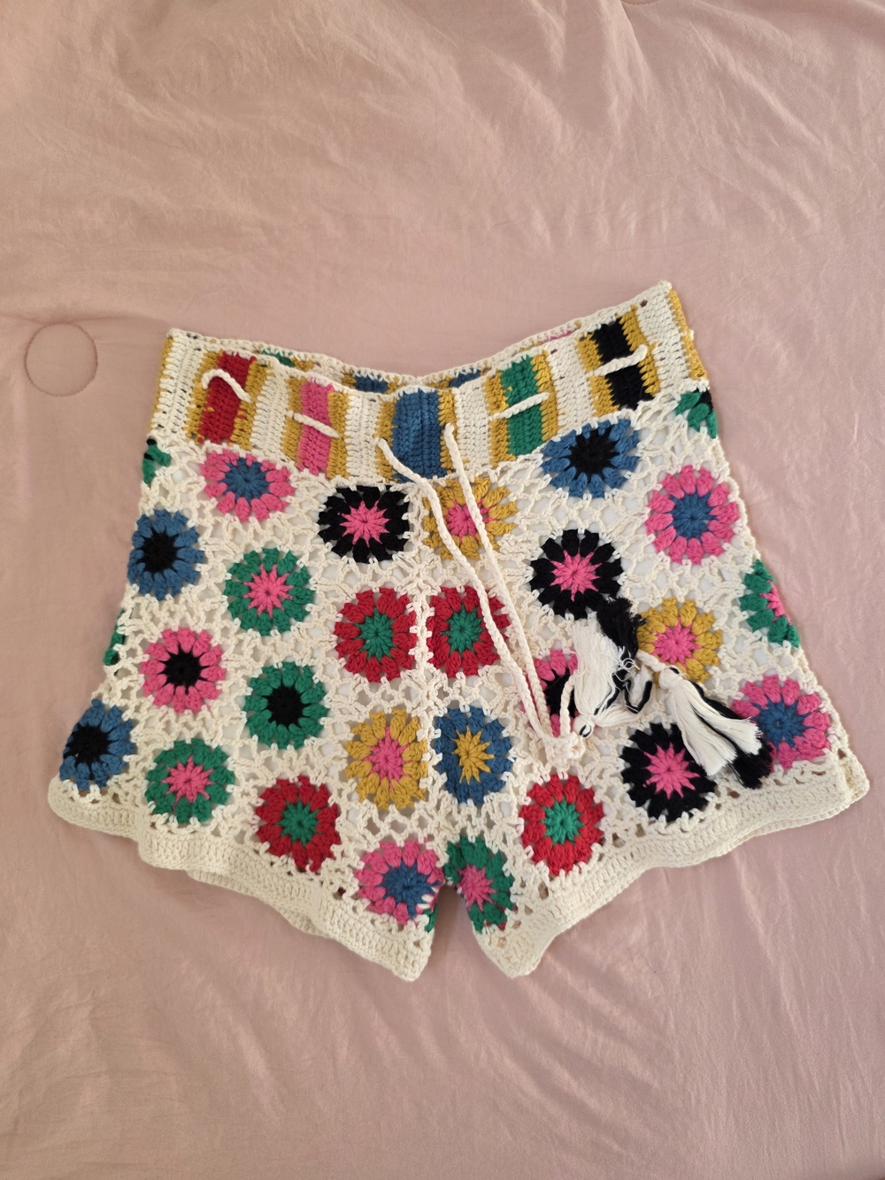 FARM Rio White Crochet High-Waist Shorts with Multicolor Floral Motifs